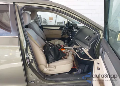 2018 Subaru Outback 2.5I Premium из США, поврежденный, VIN 4S4BSACC4J3224625
